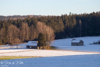 The frosty little building of Tännesberg's drinking water supply. / Das frostiges kleines Gebäude der Trinkwasserversorgung von Tännesberg. Oberpfalz, Bayern.